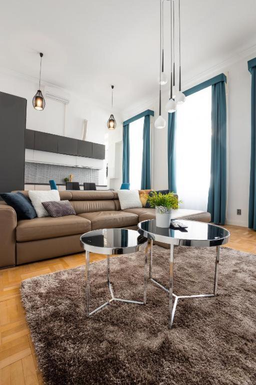Deluxe Quentin Home Next To The Fashion Street Budapest Eksteriør bilde