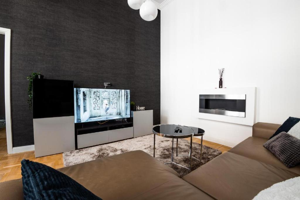 Deluxe Quentin Home Next To The Fashion Street Budapest Eksteriør bilde
